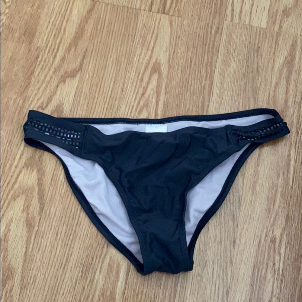 Bikini bottoms